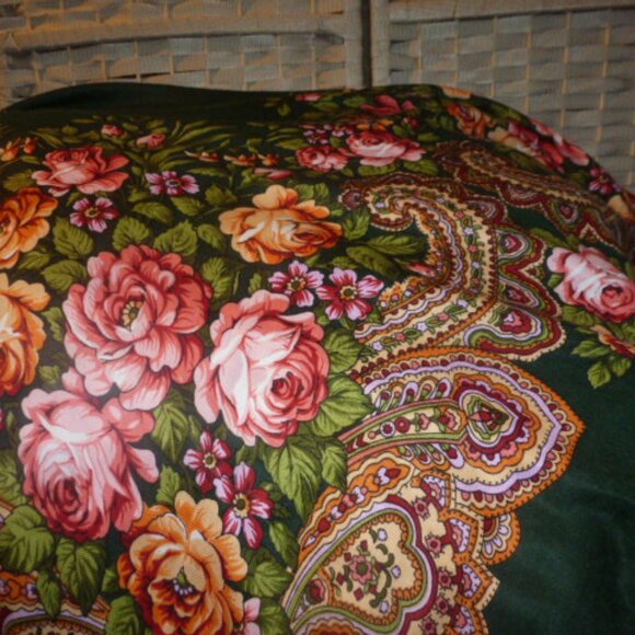 🌺🌿 Colorful Authentic Russian-Style Wool Blend Fringe Shawl 🌿🌺 - Picture 1 of 16